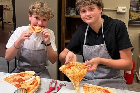 HOLY PIZZA! Fun Pizza & Gelato Class Delish Wine Cold A/C Vatican