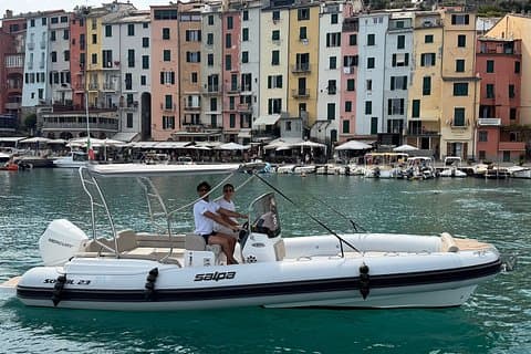 Private Boat Tour Cinque Terre and Gulf of Poets - Full day