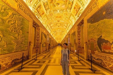 Exclusive First Access Vatican Tour with Skip the Line Basilica