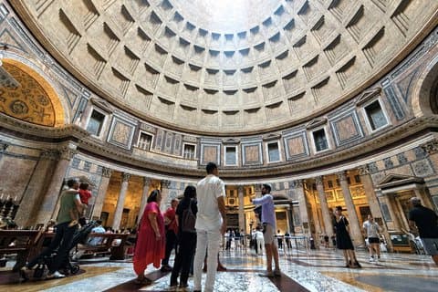 Pantheon: Semi-private Guided Tour with Entry Ticket