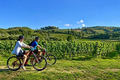 E-Bike Rental in Montepulciano GPS Navigator and Included Routes