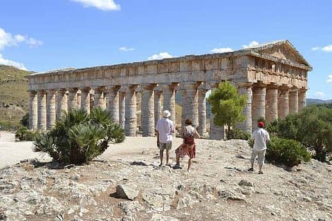 Visit the Enchanting Temple of Segesta and Discover Sicily