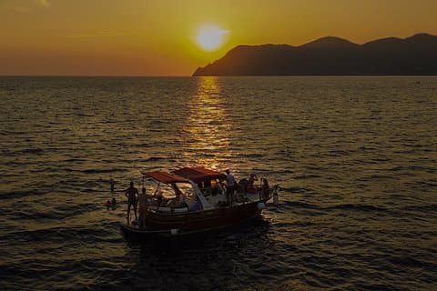 Sunset Boat Tour and Cinque Terre Aperitif from Monterosso