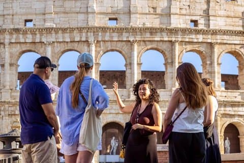 Guided Group Tour of Colosseum, Palatine Hill and Roman Forum