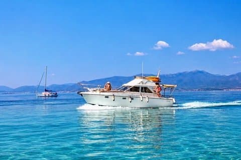 Yacht Tour in the Gulf of Cagliari with Aperitif