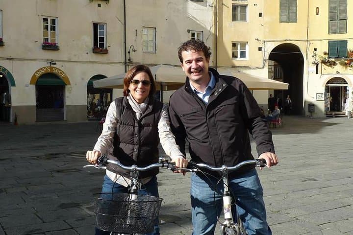 Riding bikes in Lucca