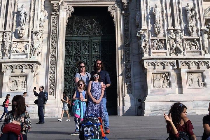 Skip the Line: Milan Duomo and Rooftop Tour for Kids and Families
