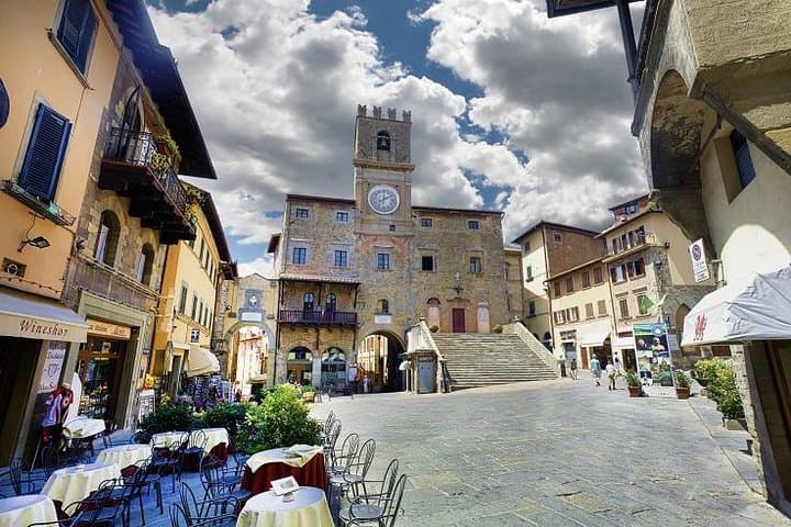 Private tour from Florence to CORTONA & MONTEPULCIANO