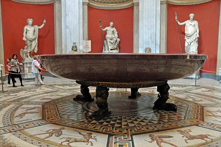 Round Hall