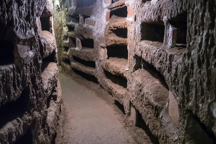 caCatacombs and Hidden Underground Rome: Small Group Max 6 Peopletacombs