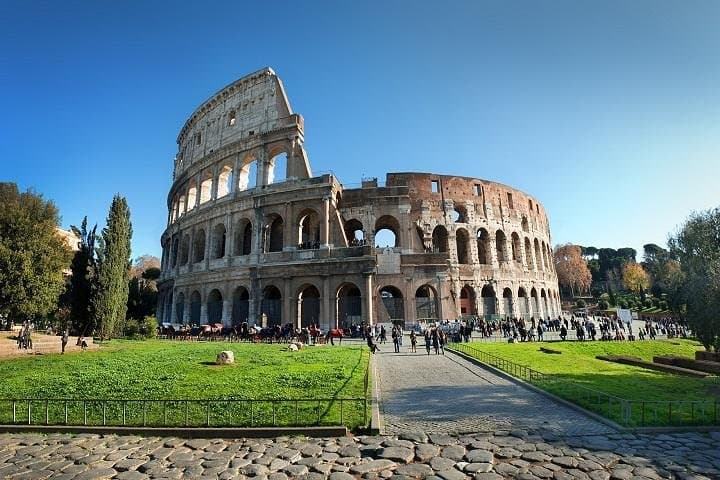 SHORE EXCURSION DRIVERINROME