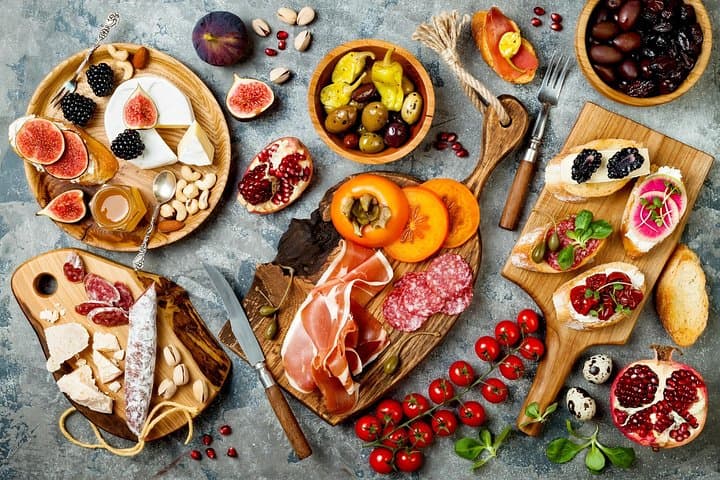 The art of the Italian Aperitivo with a local: Learn & Enjoy in Siena