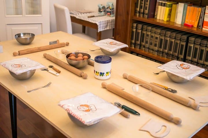 Pasta-making class