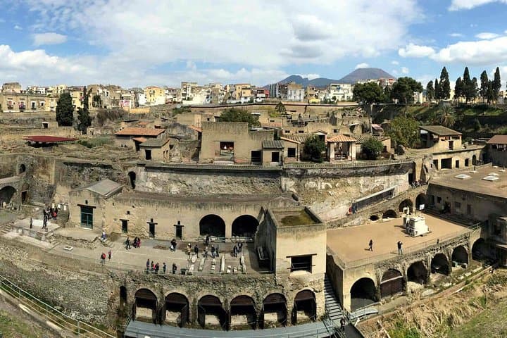 Herculaneum Ruins: Day trip from Naples with Skip the Line