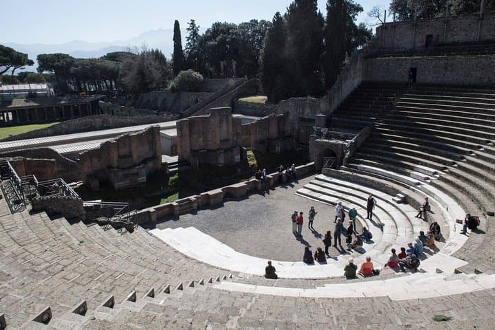 Pompeii 2h Small-Group Tour with Expert Archaeologist