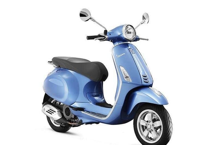 Vespa rental Rome