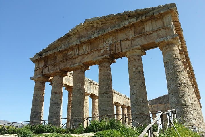 Visit Segesta and Selinunte from Trapani