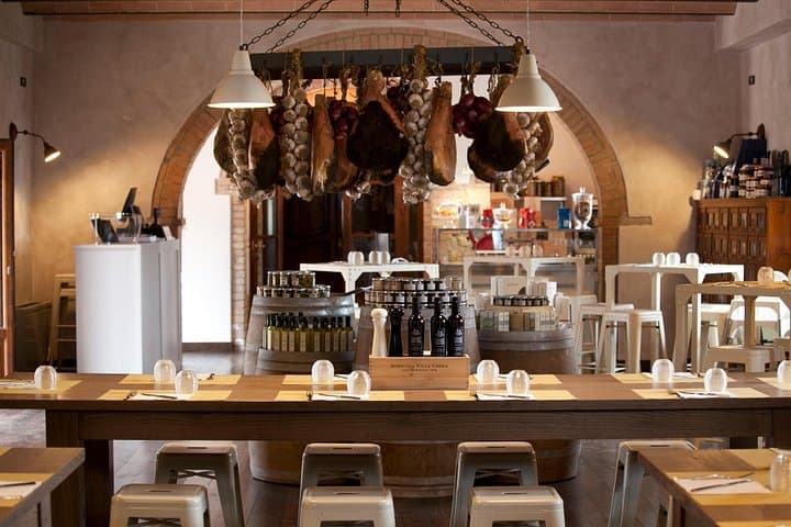 Discover enogastronomic traditions!