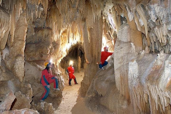 Speleo Night on in the caves