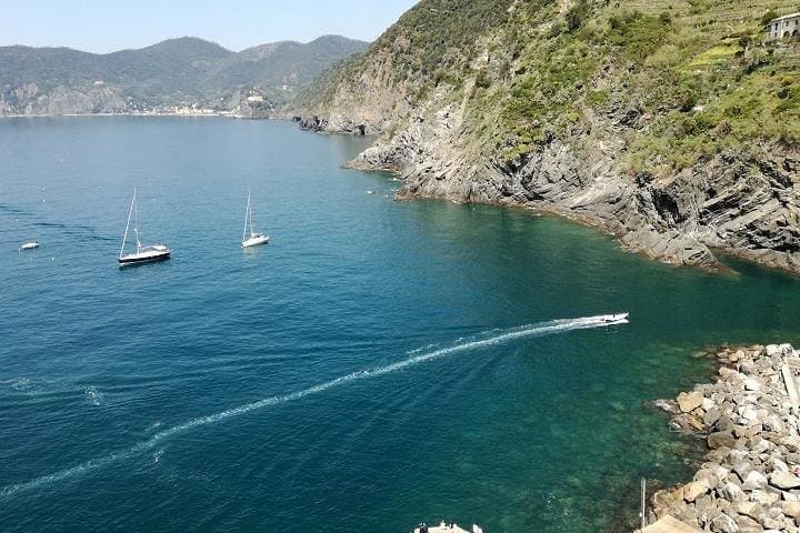 The Best of Cinque Terre Small Group Tour from Lucca