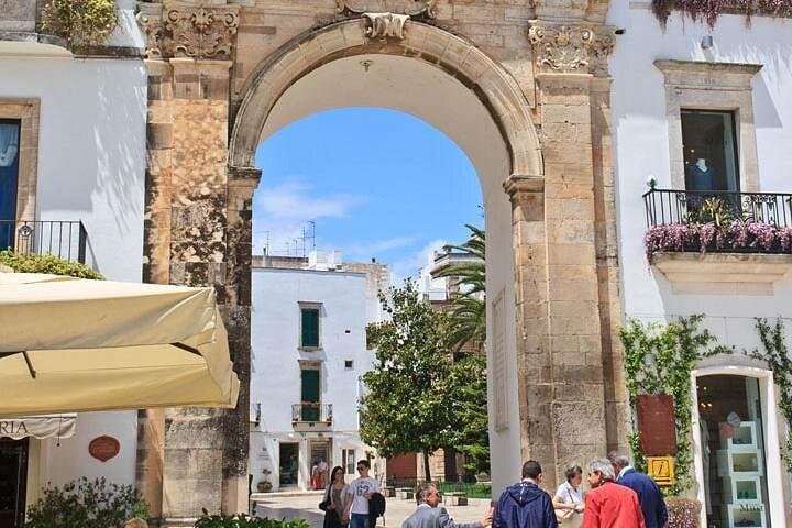 Martina Franca: private tour among Baroque and bocconotti tasting