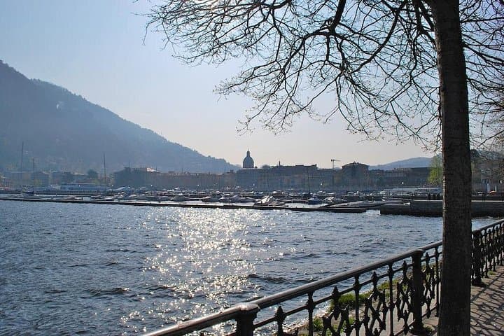 Como: Small-Group 2 Hours Walking Tour