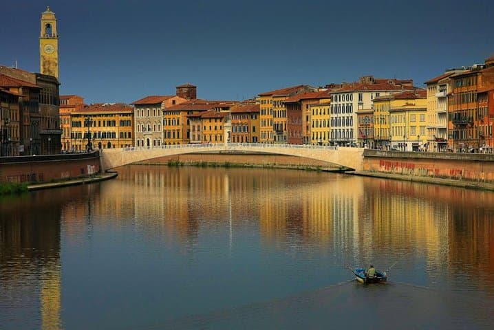 The Arno riverbanks