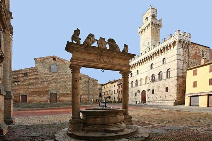 Piazza Grande, Montepulciano- Vino Nobile