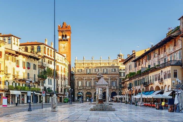Piazza Erbe, a special square in the heart of Verona, Likegarda tours