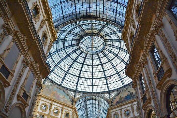 Skip the Line: Express Milan Duomo and Rooftop Private Tour