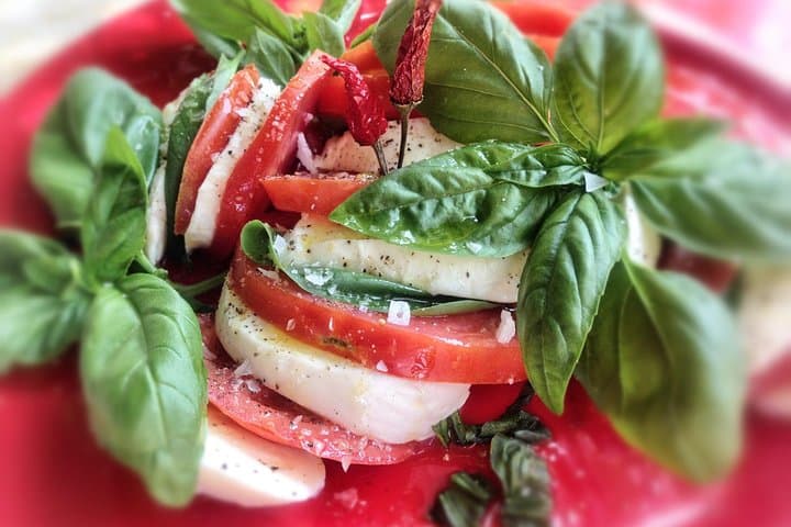 Rome: Private Cooking Class with Market Shopping Tour