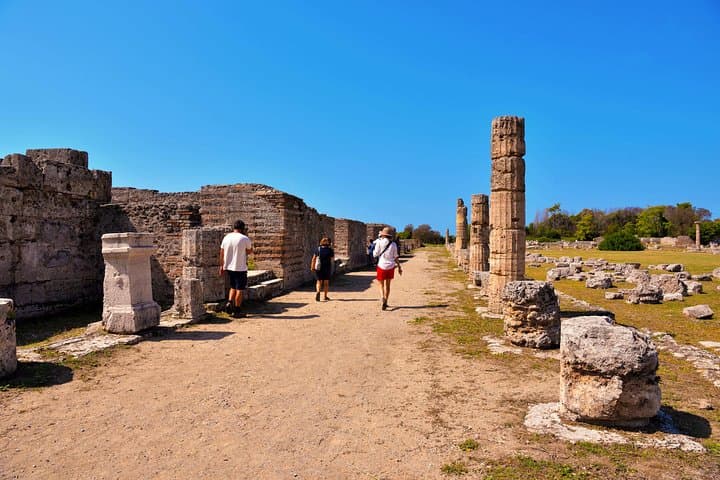 paestum street