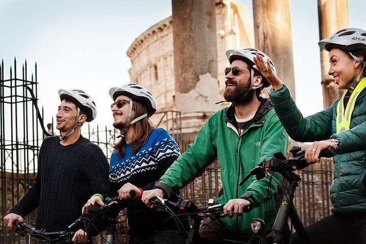 Fine views of top Rome attractions