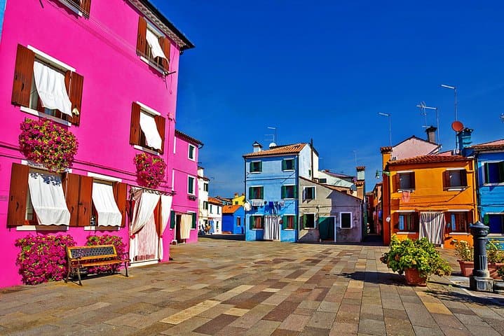 Venice Lagoon Islands: Murano & Burano Guided Tour