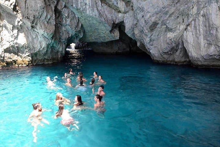 Capri Boat tour from Positano with Light Lunch, Drinks & Swim