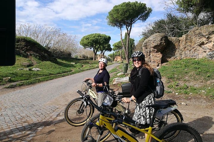 Ancient Appian Way PRIVATE Bike Tour
