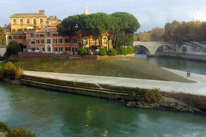Rome: History and Flavors of the Jewish Ghetto, Semi-Private Tour