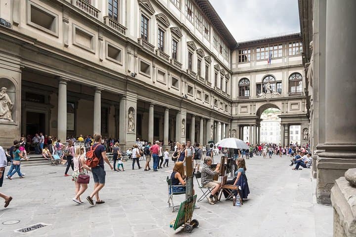 Uffizi Courtyard