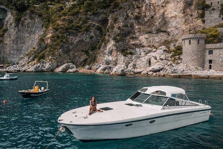 There are different boat options to fit every style and budget: here's and example of one of the Premium Leisure Boat option.