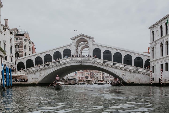 Private Transfer from Venice Airport to Hotel in Venice City Center