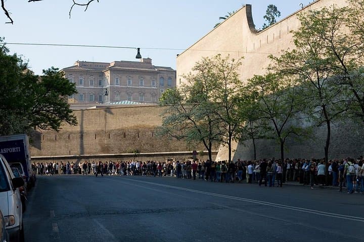 Vatican Museums long line No Skip-The-Line reservations