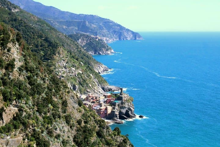 Cinque Terre and Pisa Tower Small-Group Day Trip from Florence