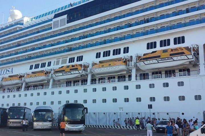 Private Transfer Rome to Civitavecchia Cruise Port: Luxury Car