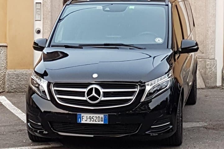 Lake Como-Private Transfer Como-Cernobbio-Moltrasio-Laglio to MXP