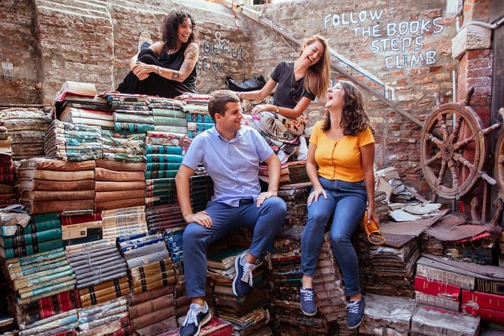 Highlights & Hidden Gems With Locals: Best of Venice Private Tour