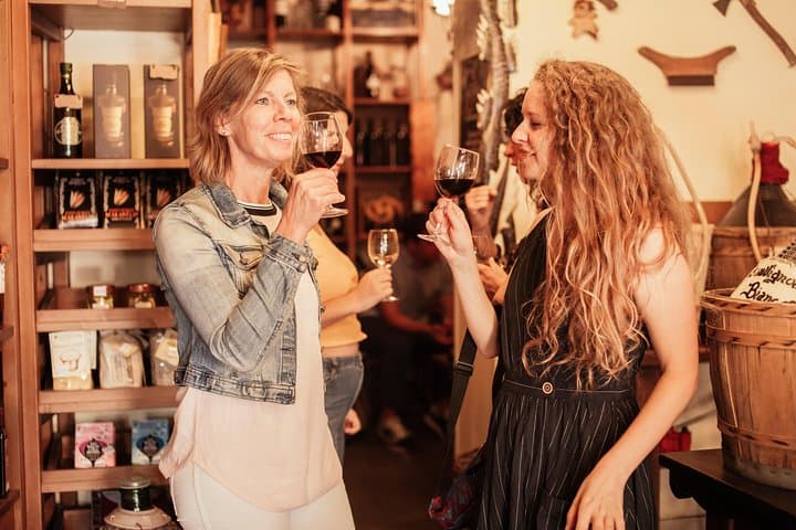 Highlights & Hidden Gems With Locals: Best of Venice Private Tour