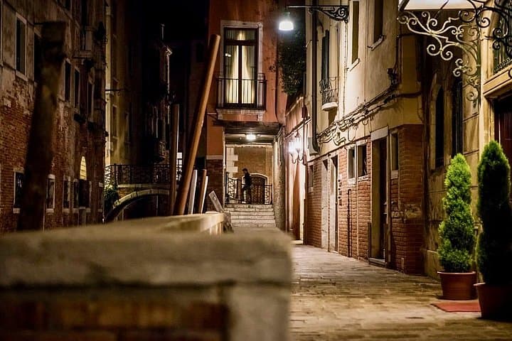 Venice Night Tour: Ghosts, Legends & Hidden Mysteries