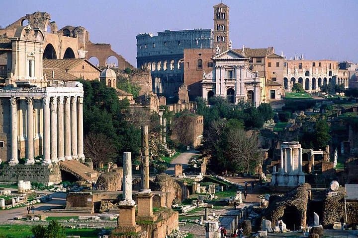 Colosseum Tour with Roman Forum and Palatine Hill, arena option