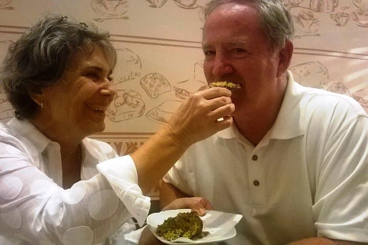 Dessert and Cakes Tasting and Sightseeing Tour in Rome