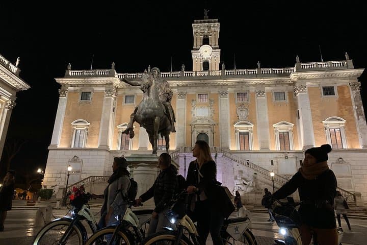 Rome by Night E-Bike Tour with Pizza Option